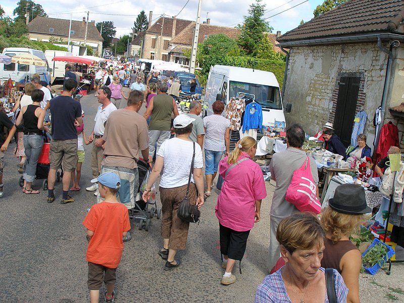 coursan vide grenier 001 (5).jpg